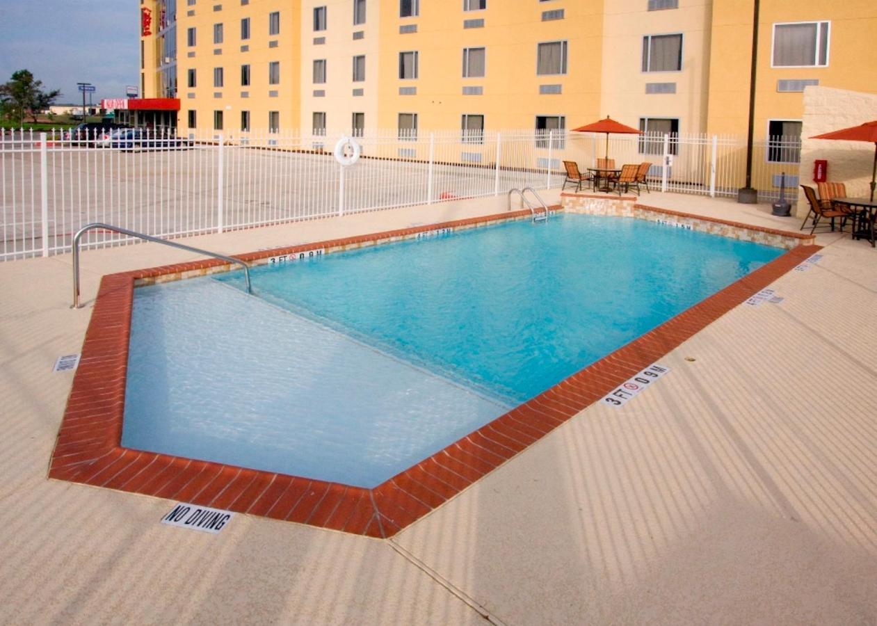Red Roof Inn & Suites Beaumont Exterior foto